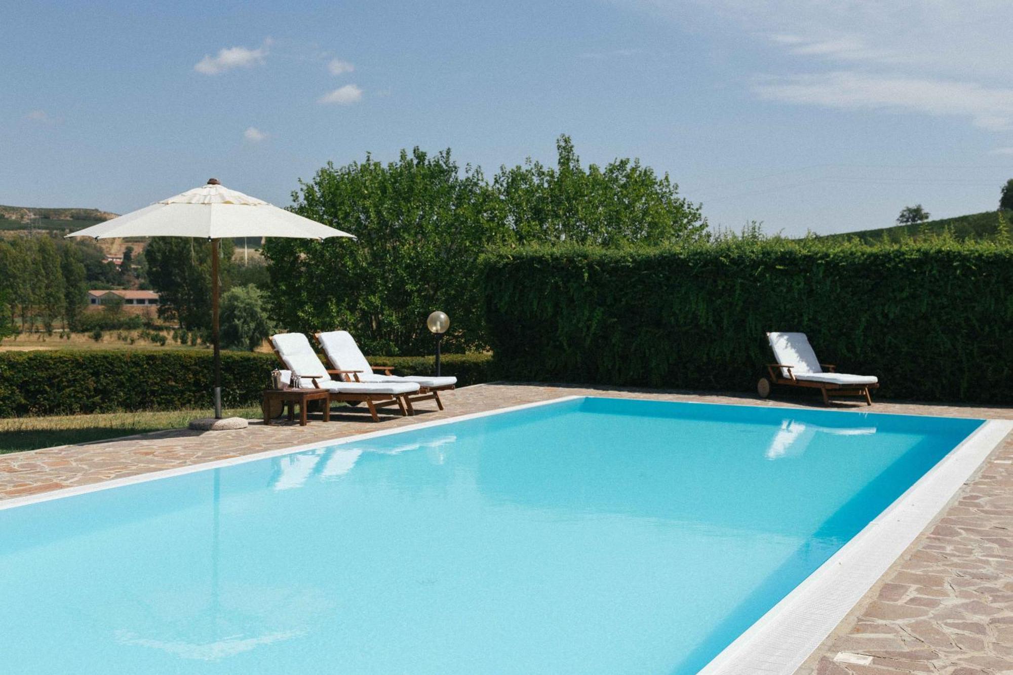 Apart-Agriturismo "La Colomba" Nizza Monferrato Exterior photo